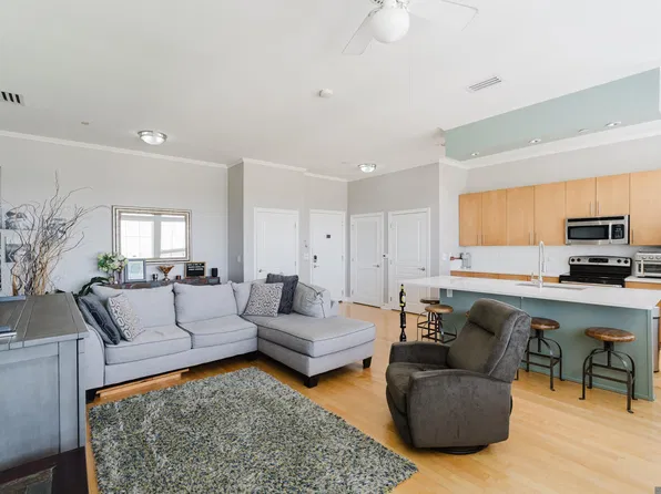 7707 Bluebonnet Blvd APT 401, Baton Rouge, LA 70810