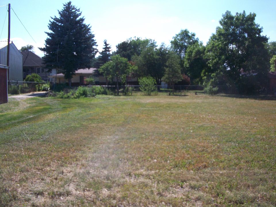 Horse property apprx 2/3 acres