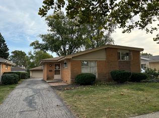 10923 Windsor Dr, Westchester, IL 60154