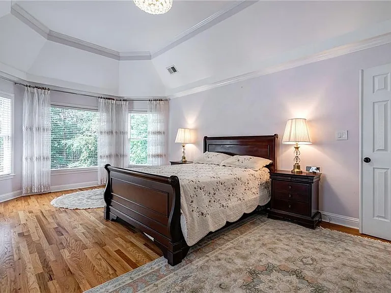 168 Highgrove Dr — Photo 31