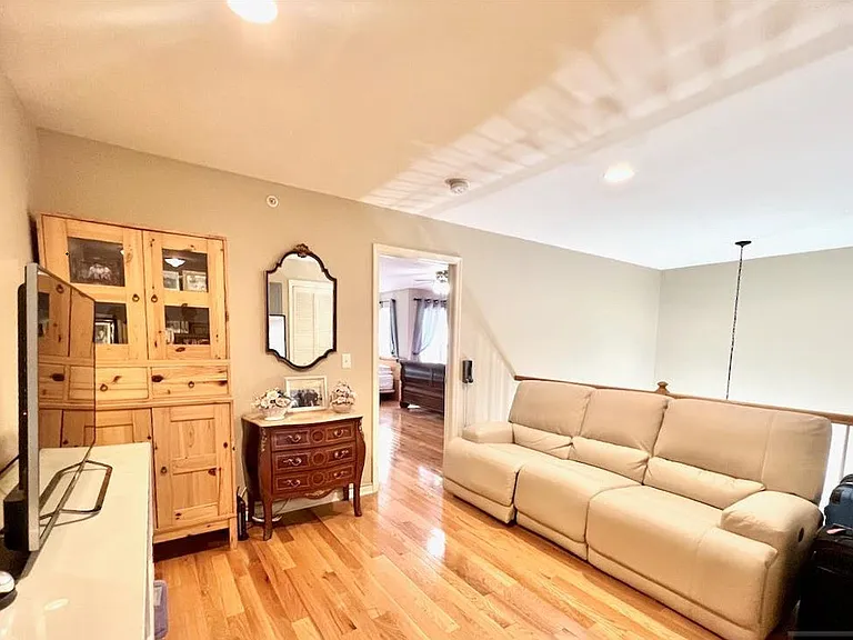 200 Dey St #283 — Photo 14