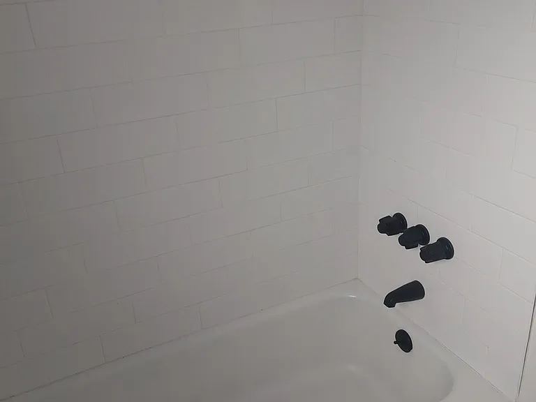300 California Ave #3 — Photo 5