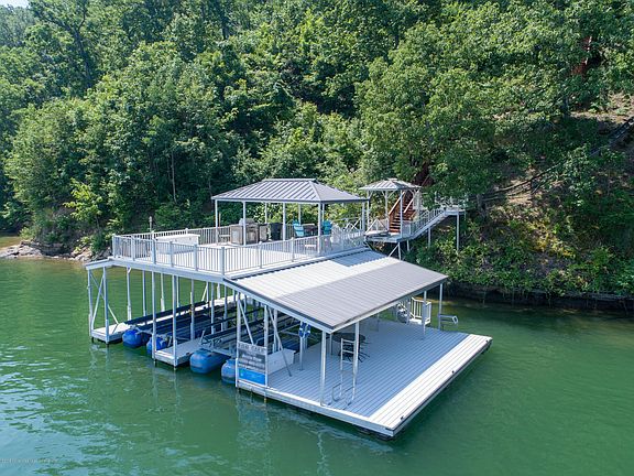 Image 4: Dock