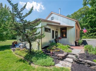 7419 Sweetwood Dr, Macungie, PA 18062