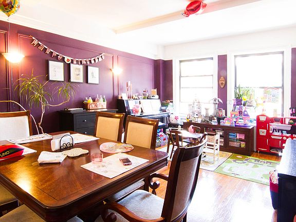 3rd image of 145 W 71st St APT 8D