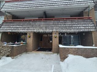 12 Stony Brook Dr APT B4, Glastonbury, CT 06033