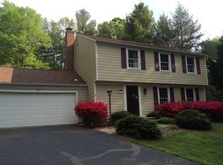 11027 Howland Dr, Reston, VA 20191