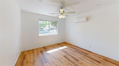 2nd image of 5409 S Hazelton Ln Room 2