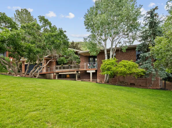 2842 E Oak Brook Cir, Salt Lake City, UT 84108