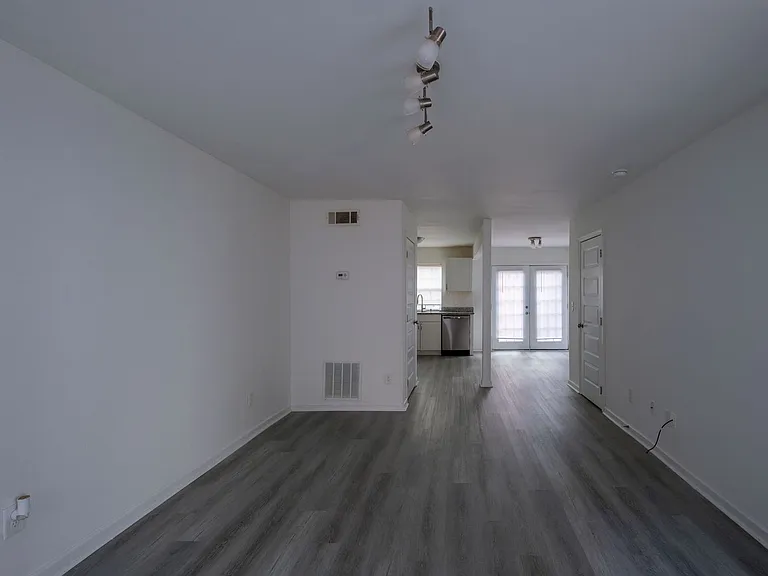Golden Gate Townhomes — Photo 66