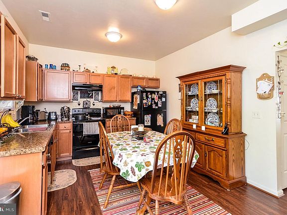 5th image of 10905 Bevin Dr