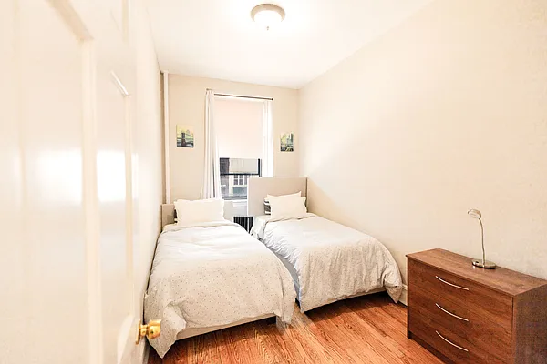 Rented by Compass | media 21