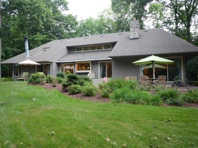 W311N6649 Chenequa Cir, Hartland, WI, 53029