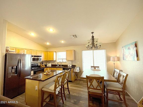 5th image of 41619 W Hillman Dr