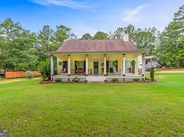 305 Dr Elliott Rd, Newnan, GA 30263