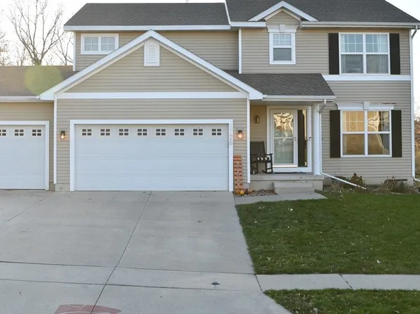 5728 SE 33rd St, Des Moines, IA 50320