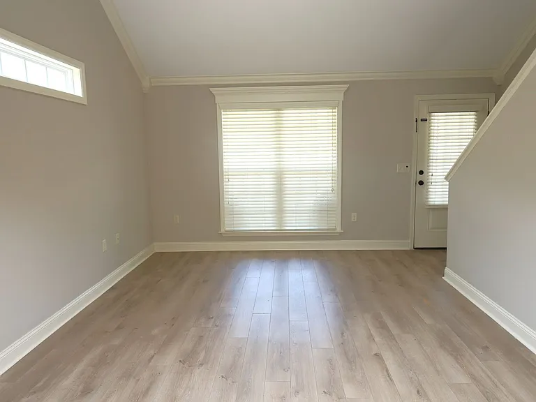 4110 Barrington Dr — Photo 3