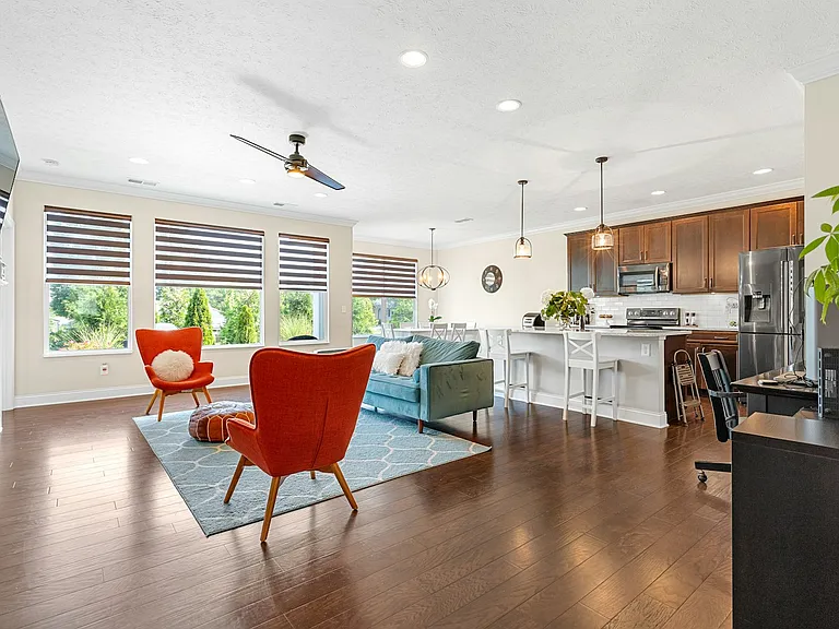 2716 E Millstone Dr — Photo 11