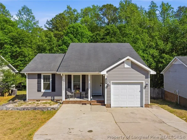 6439 Applewhite Rd, Fayetteville, NC 28304