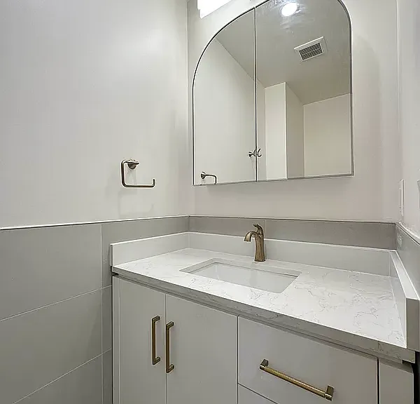 37-08 62nd St #1R — Photo 4