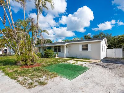 5881 S 38th Court, Greenacres, FL, 33463