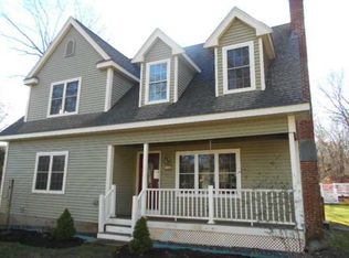 166 Fiske Ave, Cumberland, RI 02864