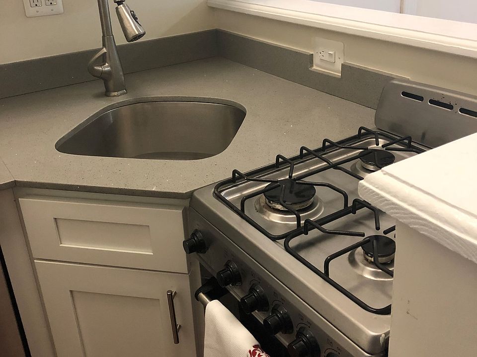 Unit 1F Studio $1195 For a Oct move in.
