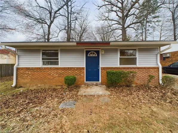 2608 Ponderosa Dr, Greensboro, NC 27406