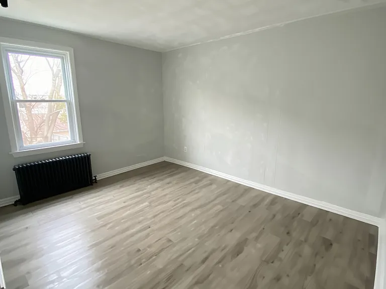 400 Snell St — Photo 8