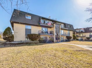 11116 S 84th Ave APT 2B, Palos Hills, IL 60465