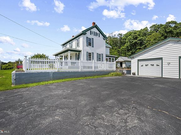 2nd image of 1195 Loop Rd