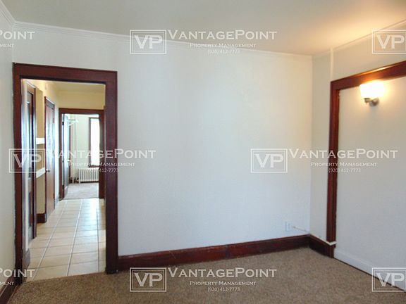 4th image of 605 W Walnut St APT 2
