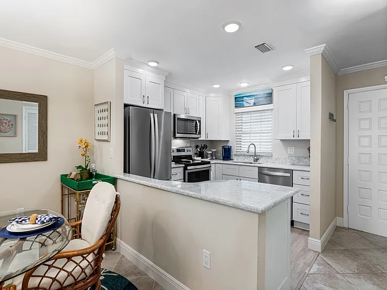 800 Coquina Ln #205 — Photo 6