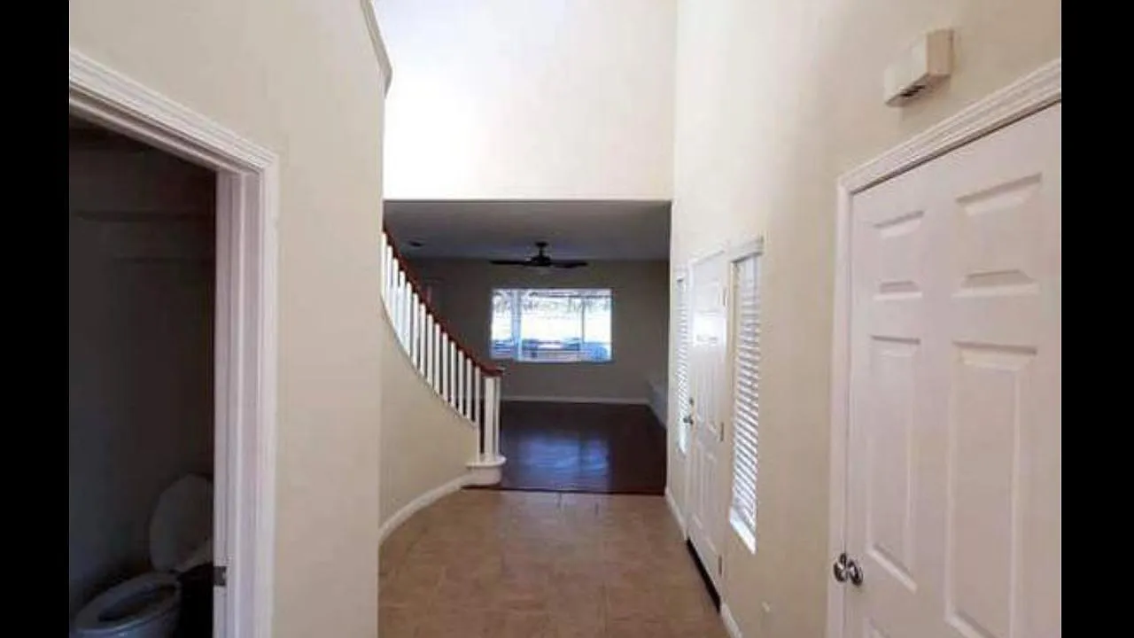 27855 Alta Vista Ave — Photo 4
