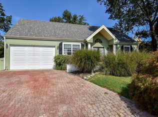 316 Deer Lake Ct, Manahawkin, NJ