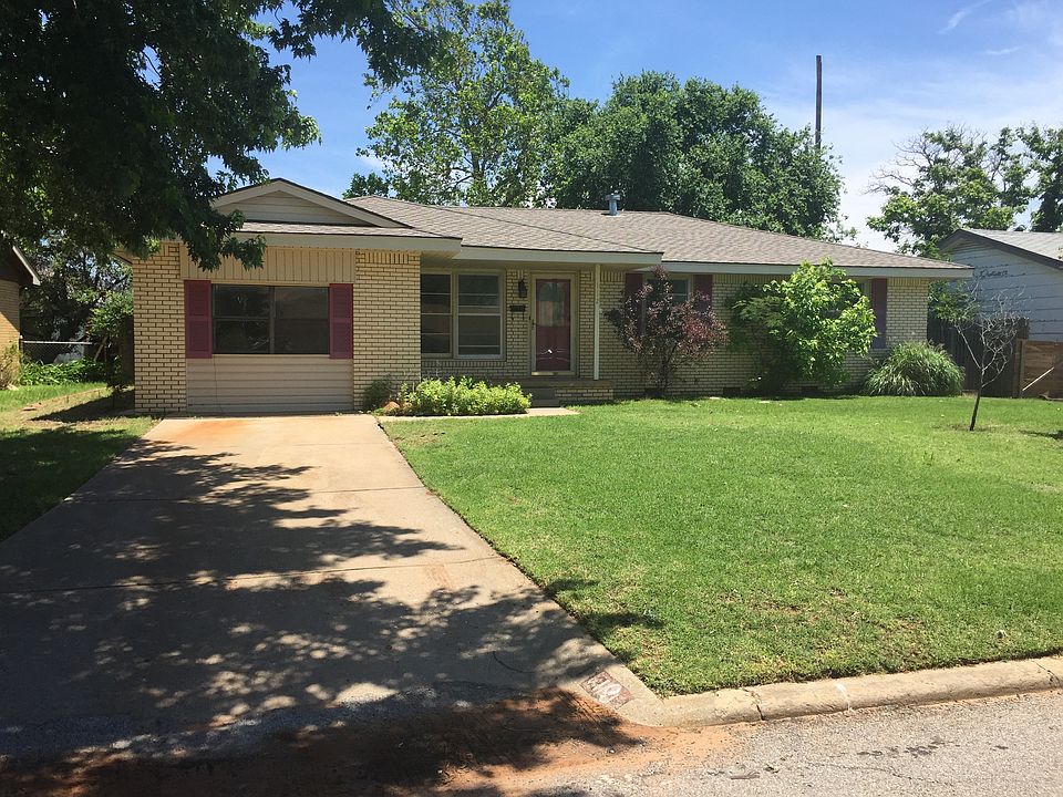 1st image of 112 Merritt Dr