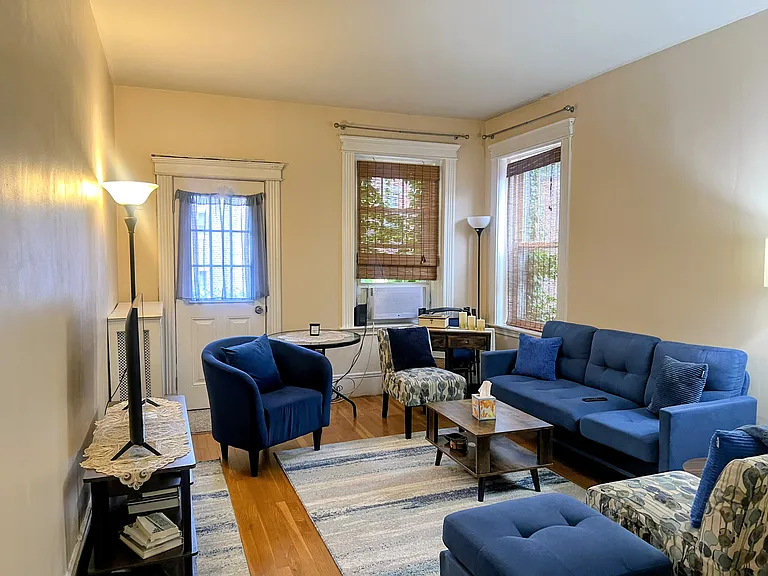 93 Marion St #9 — Photo 1