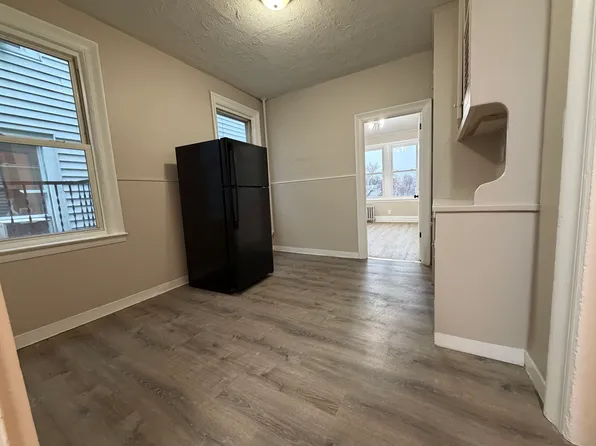 241 Duncan Avenue image 1 of 6