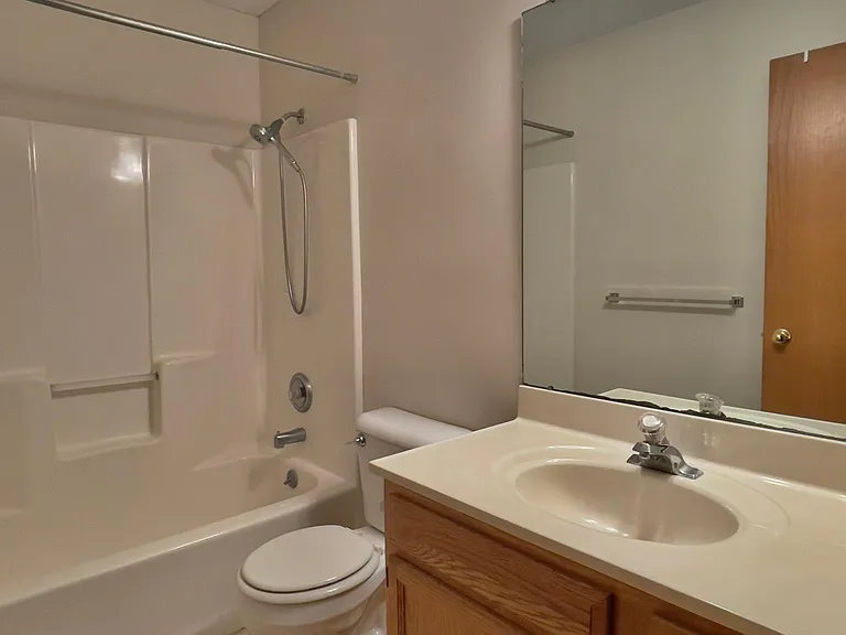 5221 Deerwood Lk — Photo 7