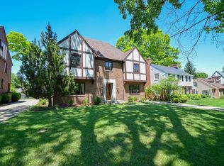 215 Beverly Pl, Dayton, OH 45419