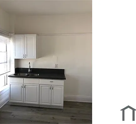 Studio, 250 sqft, $1,300 — Photo 3