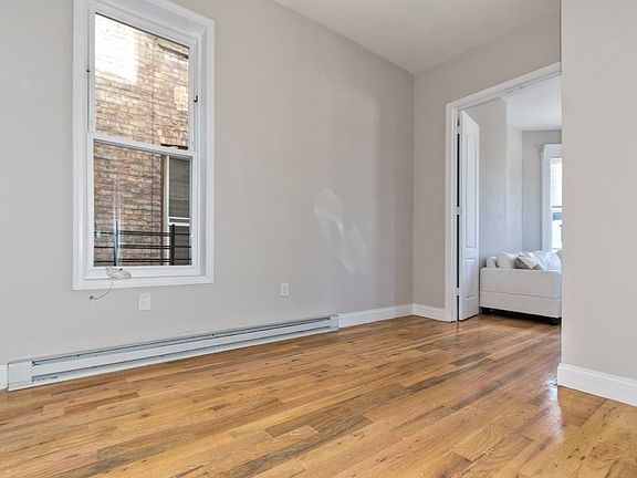 5th image of 11 Roosevelt Pl #3