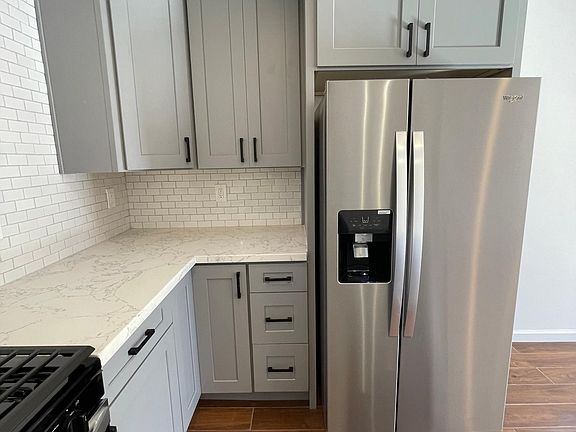 4th image of 4273 34th St