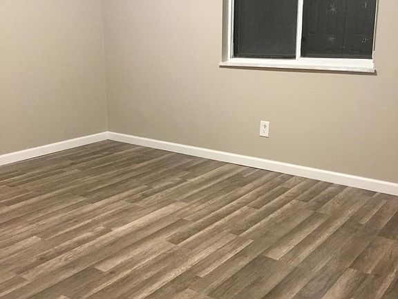 2nd image of 1194 Calley Dr APT D