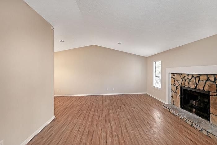 1st image of 1012 Dove Trl