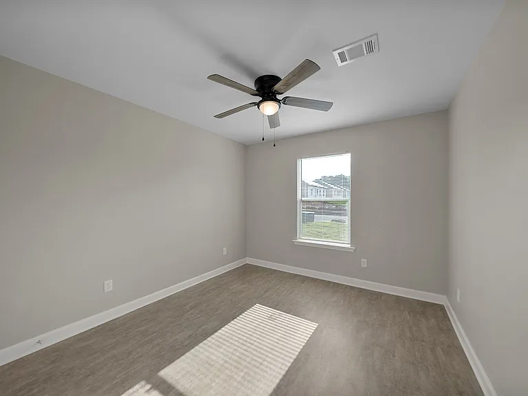 713 Timberline Rd — Photo 5
