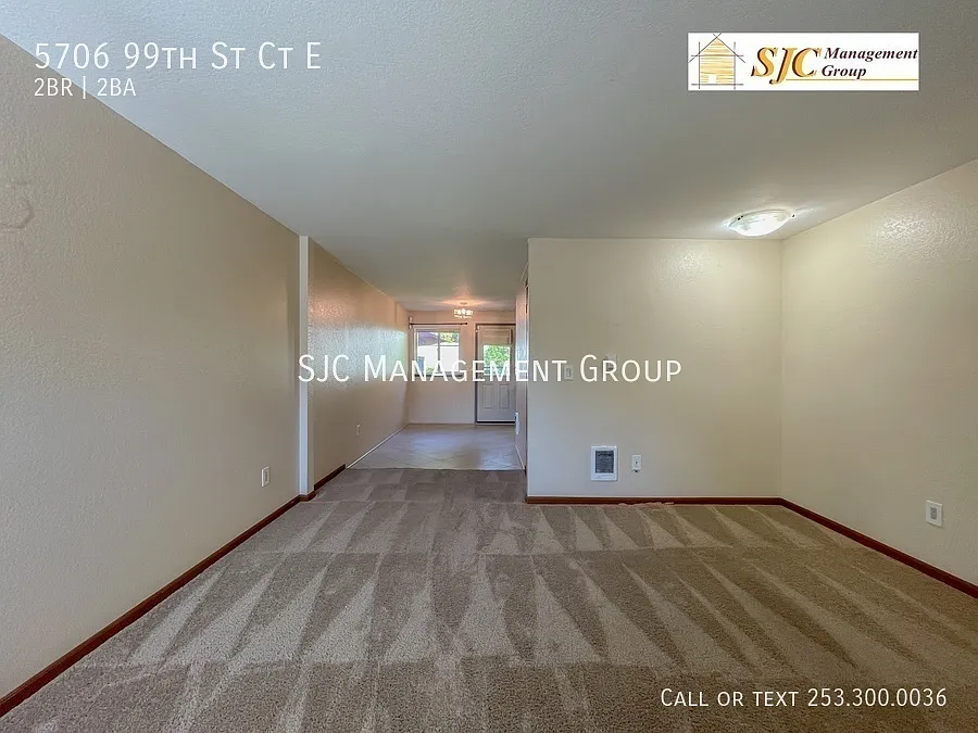 Two bedroom 1.5 bath Condo for rent in Puyallup — Photo 2