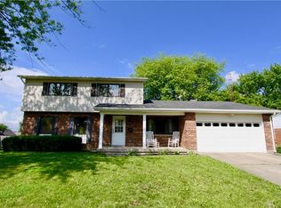 926 Gleneagle Dr, Dayton, OH 45431