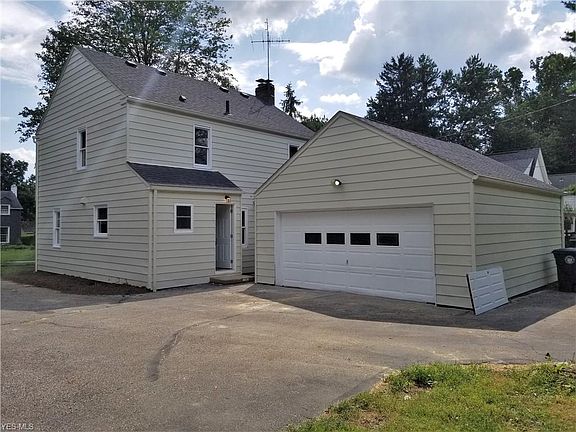 3rd image of 1997 Braewick Dr
