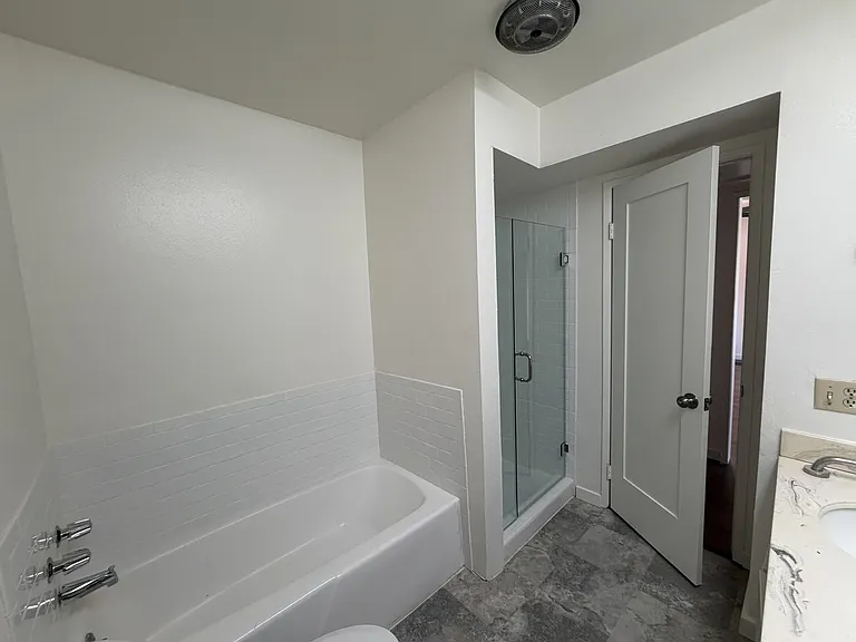 310 N Jackson St #128 — Photo 4